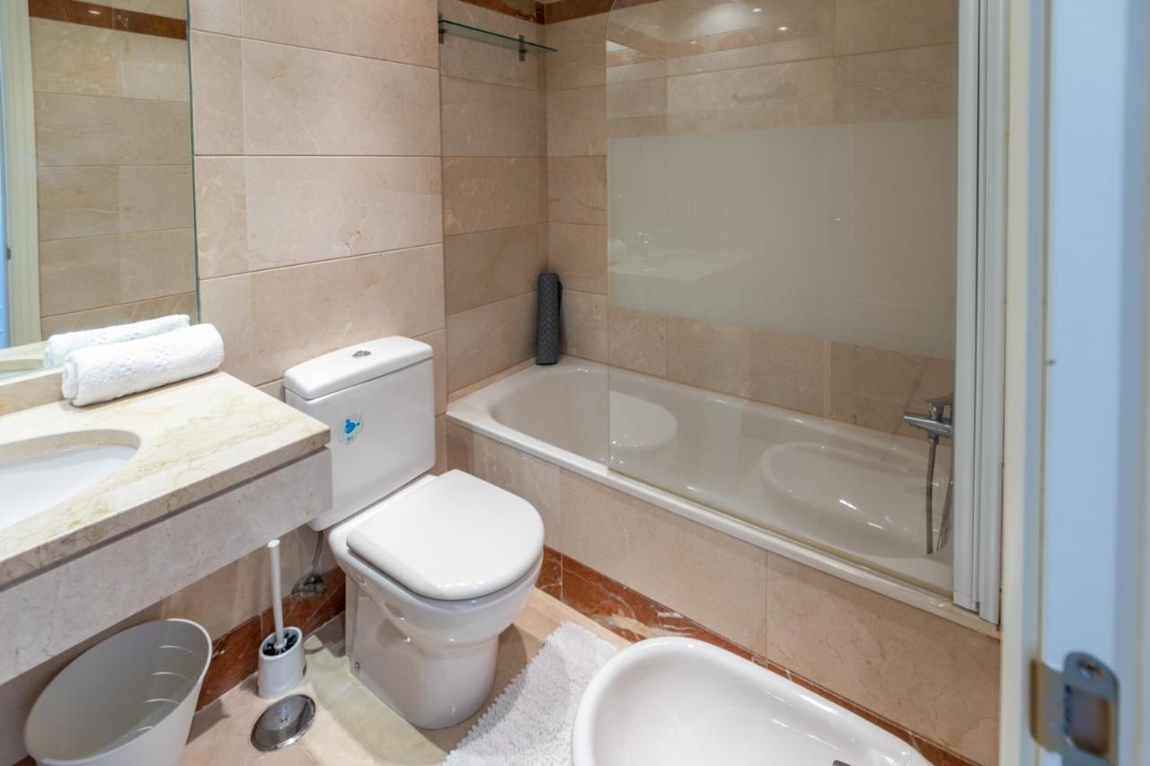 2Br Calanova Grand Golf - Wifi/Ac/Pool Apartamento Málaga Exterior foto